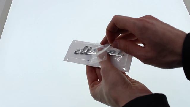 Эмблема на крыло для Porsche Diesel хром 1 шт.