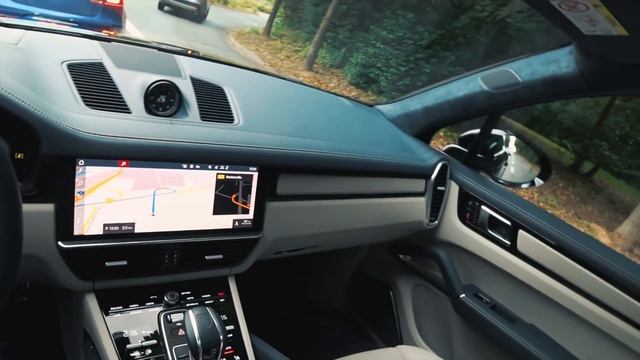 Porsche Cayenne Turbo S E-Hybrid смотреть онлайн