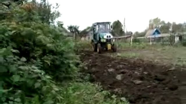 самодельный трактор (Новый плуг с предплужником).mp4 смотреть онлайн