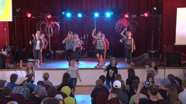 Танцевальный кружок смотреть онлайн