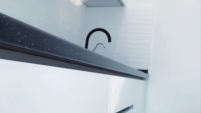 Видео обзор глянцевой кухни в стиле минимализм/ ВМ кухни смотреть онлайн