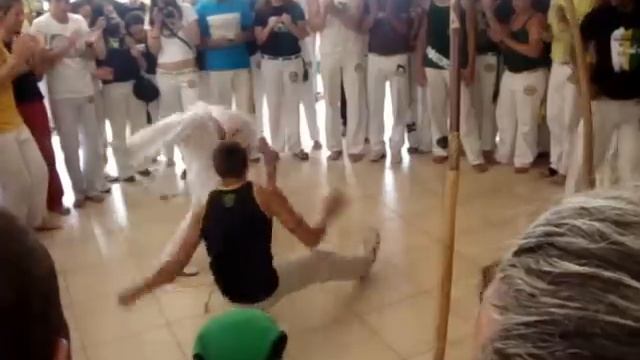 Inst Pinoqio, Mon Simba, CM Cueca. Roda Caesaria 2010 смотреть онлайн