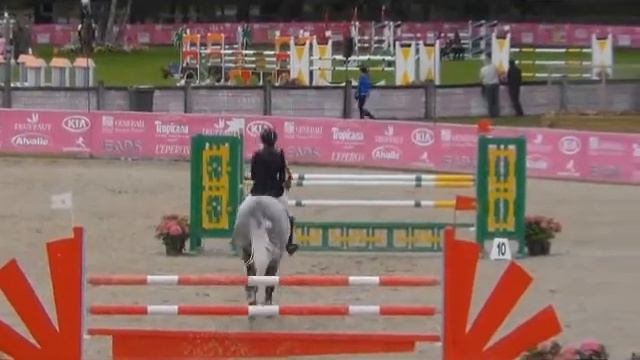 Léonore Laville et Nina Mallevaey смотреть онлайн