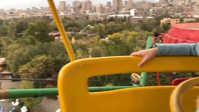 Yerevan Vlog. Прогулка В Осеннем Парке. Парк Победы В Ереване .