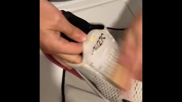 How to clean Nike Air Max 270 *insane change* #Reshoevn8r #Nike #repairing #Airmax смотреть онлайн