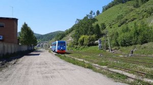 Рельсовый автобус РА1-0031 ,,Нерпочка» прибывает на ст. Порт-Байкал, КБЖД