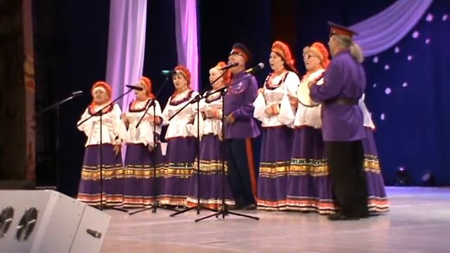 "Вьюн над водой" - исполняет ансамбль народной песни "Истоки" смотреть онлайн