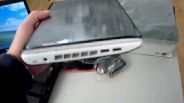 Netbook LG X110 Unboxing