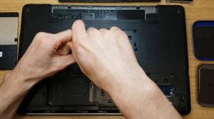 HP Probook 470 G2 How to disassemble to remove the hard drive and replace the keyboard