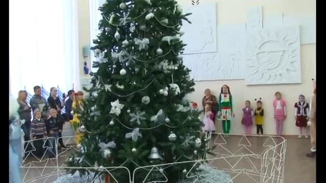 Новый год к нам мчится... смотреть онлайн