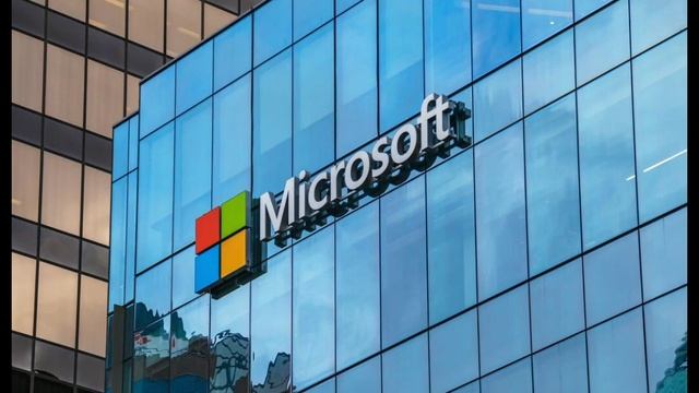 Google's Bard Versus Microsoft's Bing Chat смотреть онлайн