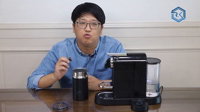 네스프레소 시티즈앤밀크 에어로치노3 사용 리뷰 (가장 비싼 우유거품기 D122 사용방법과 세척방법) смотреть онлайн