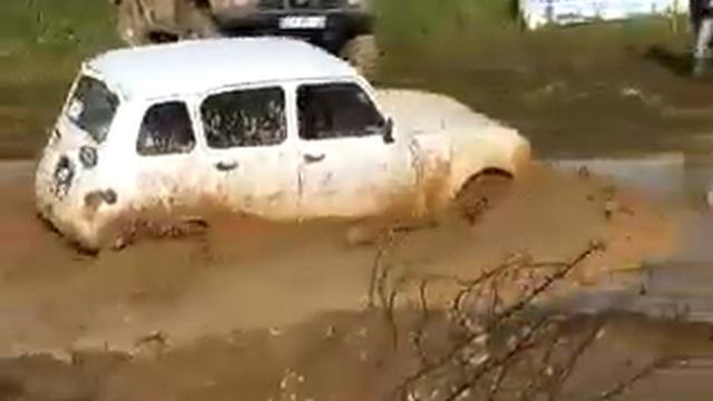Renault 4L 4X4 смотреть онлайн