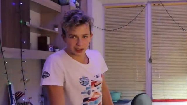 Украшаю комнату к НОВОМУ ГОДУ | ЭВОЛЮЦИЯ ЛЕШИ смотреть онлайн