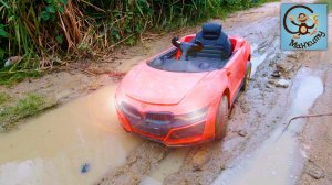 Машинка застряла в луже, её спасёт супергерой. Манкиту Истории