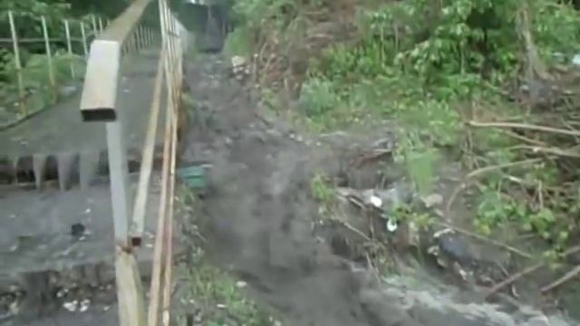 Грязевой поток в Сызрани 16 мая 2019 ул. Водопроводная смотреть онлайн