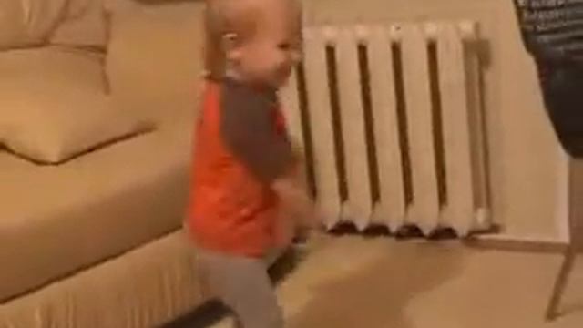 андрюша танцы!!.MOD смотреть онлайн