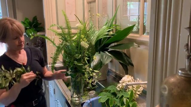 Mother's Day Flower Arranging, Longue Vue House and Gardens смотреть онлайн