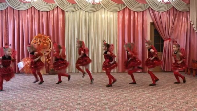Танец «Божья коровка» ГБОУ Школа 2010 ДО «Гармония» смотреть онлайн