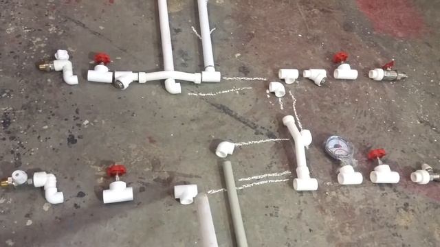 Подключить ДВА радиатора отопления к стояку в квартире с учетом тепловых расширений труб ППР смотреть онлайн