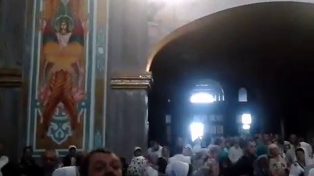 Літургія в Почаєві(1) смотреть онлайн