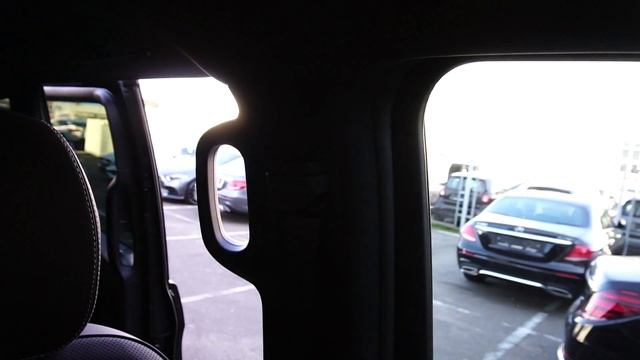 Mercedes-Benz V-Class 2018 2.1D (190 л.с.) 4WD AT 250 d Avantgarde Special Edition Длинный смотреть онлайн