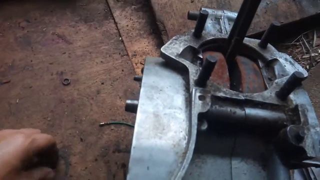 как сменить сальникподшипник коленвала на Иж Планета не разбирая двигатель