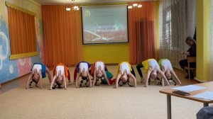 Крутой танец от крутых девчонок ?(так сказала одна из воспитанниц)