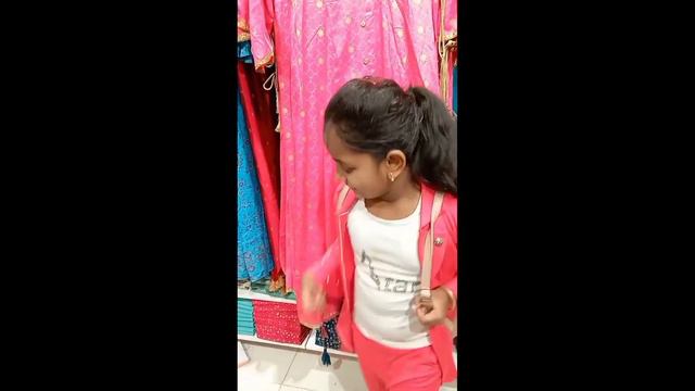 అమ్మమ్మ intlo Kiwi హడావిడి| Mama and Cousins Love| Angel Telugu Vlogs #Managalagiri, #DIML, #Vlog смотреть онлайн