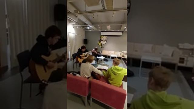 Strings and Things - Twinkle twinkle little star смотреть онлайн