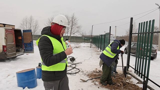 Зимний монтаж автоматических ворот на винтовых сваях - о преимуществах перед бетонным фундаментом! смотреть онлайн
