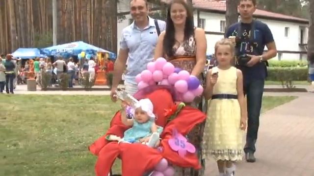 Парад колясок в Дракино смотреть онлайн