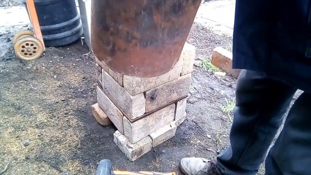 Угольная плавильная печь с турбо надувом для плавки алюминия часть 1. смотреть онлайн