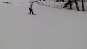 Сноуборд. Занятия с инструктором, Алиса второй день на борде! СкиФактор. Сноуборд.