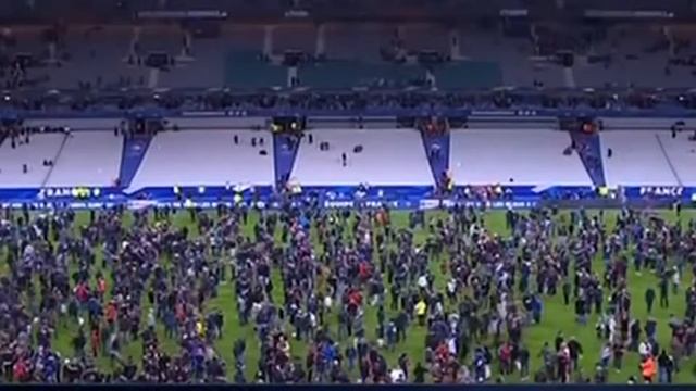 Взрывы в Париже на футбольном стадионе смотреть онлайн