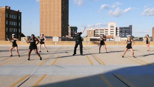 Aurora Police Git Up Challenge смотреть онлайн