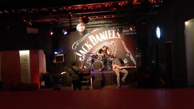 Cool Guitar, Bass and Drums Jam - Akuna Matata Music Jam, 27 Января смотреть онлайн