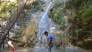 Гебиусские водопады. Река Тешебс, п. Архипо-Осиповка, Краснодарский край. Gebius Waterfalls.