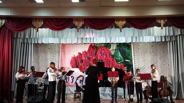 Камерный оркестр старших классов ДМШ №1 г.Ставрополь Марк Минков "Старый рояль" смотреть онлайн