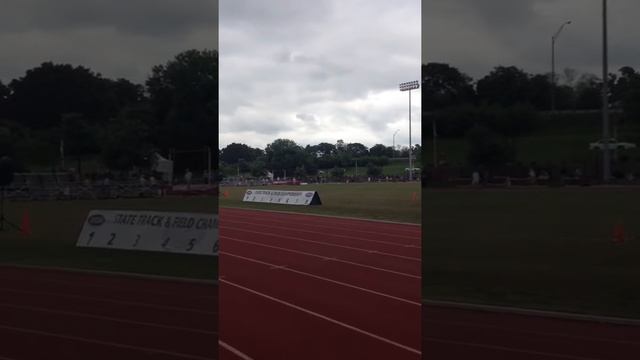 Michael Burns 53.54 second 400m dash. Kentucky State Meet смотреть онлайн