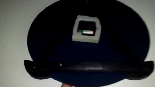 Секрет, как повесить на стену картину, часы и другое? смотреть онлайн