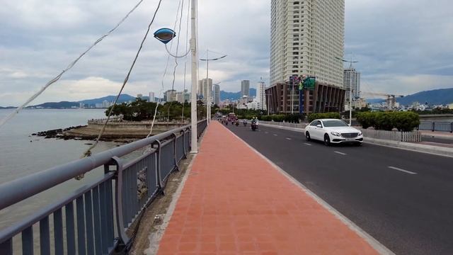 Проблемы с жильем и Суп Фо Бо