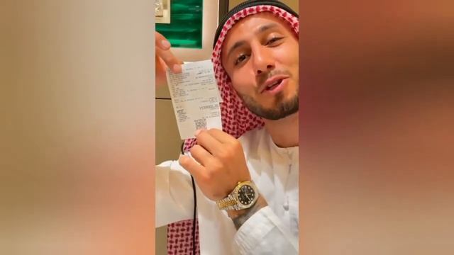 Арай Чобанян порадовал себя часами Rolex за миллион рублей смотреть онлайн