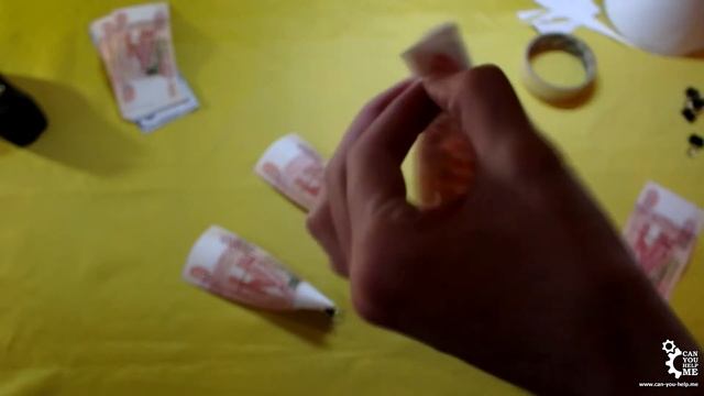 Необычная и оригинальная ёлка из настоящих денег и золота смотреть онлайн