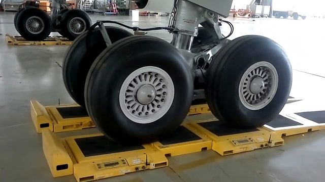 Взвешивание самолета Boeing 767-300ER "Nordwind Airlines" смотреть онлайн