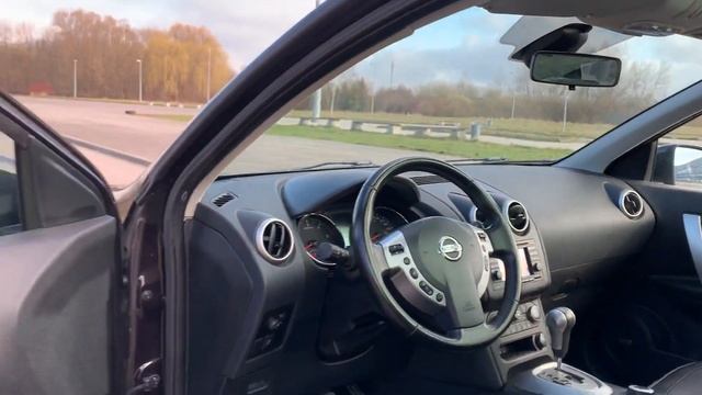 Nissan Qashqai + 2 2.0 dci 4 WD АВТОМАТ BOSE PANORAMA 2011 р. 203 тис. км смотреть онлайн