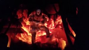 Пенивайз танцует под песню раз раз это халбас