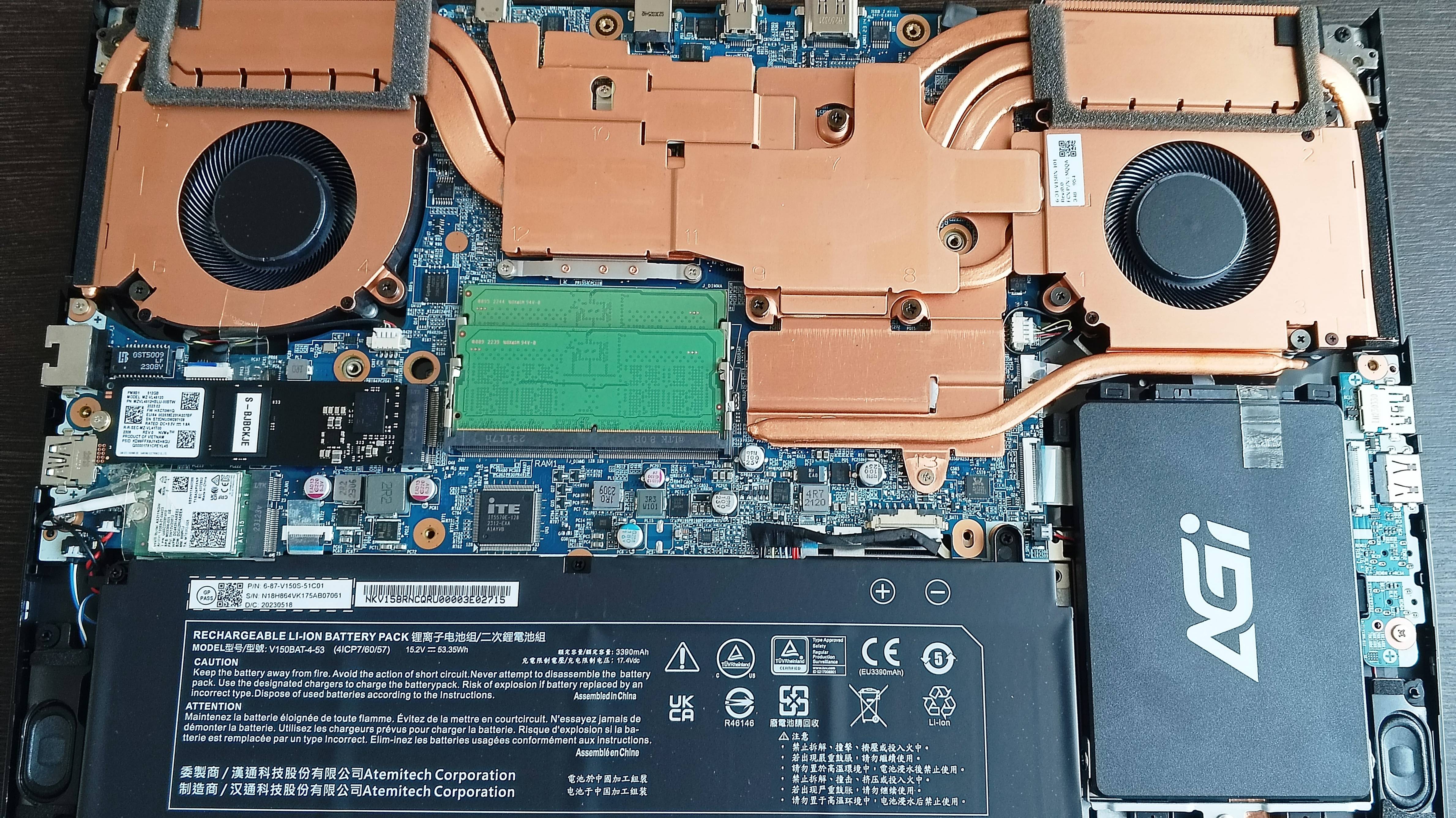 Установка дополнительного ssd на игровой ноутбук ARDOR смотреть онлайн