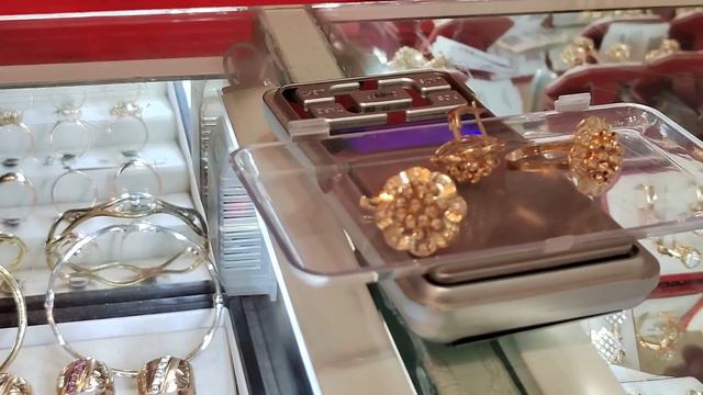 АЛТЫН БААСЫ / Россия Алтын комплектер / Галстук Люстра Ромашка. смотреть онлайн