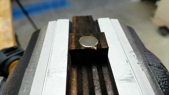 Laser Cutting a Piano Coat Rack смотреть онлайн